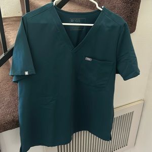 FIGS XL carribean blue Catarina top